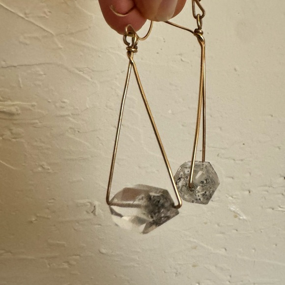 Gorgeous 14k plated earings with crystal - Picture 2 of 3